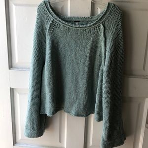 FREE PEOPLE SWEATER✨